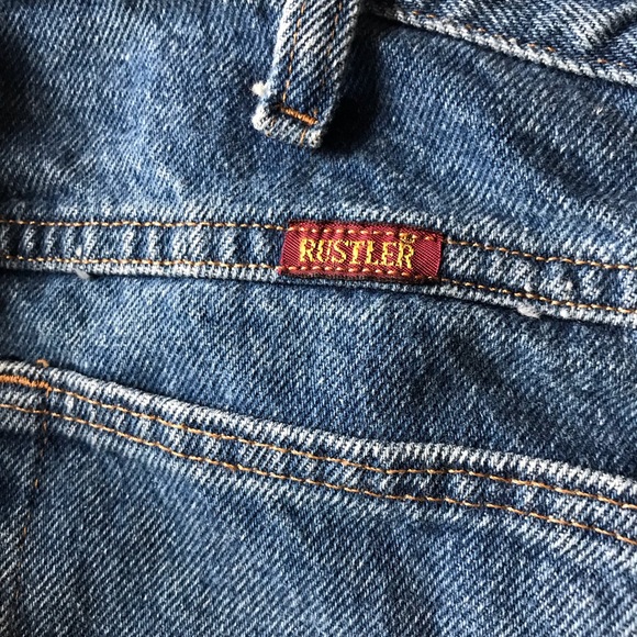 Jeans - Picture 2 of 4